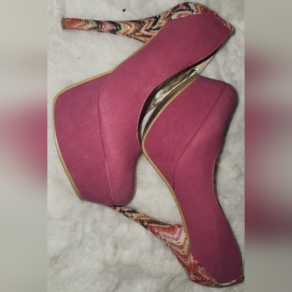 Pink shoes